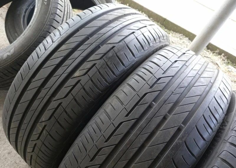 Гуми Летни 225/45R19, снимка 5 - Гуми и джанти - 32956646