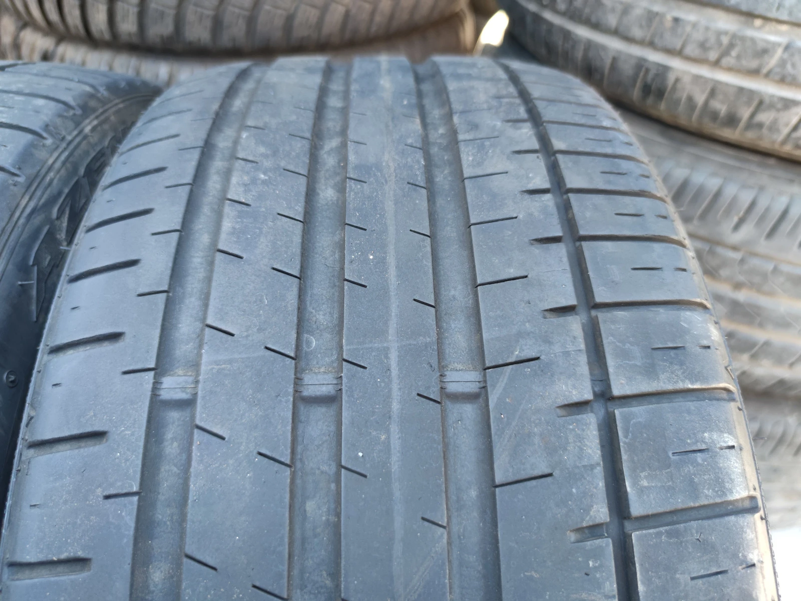  235/35R19 | Mobile.bg   1