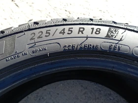 Гуми Зимни 225/45R18, снимка 5 - Гуми и джанти - 47743970