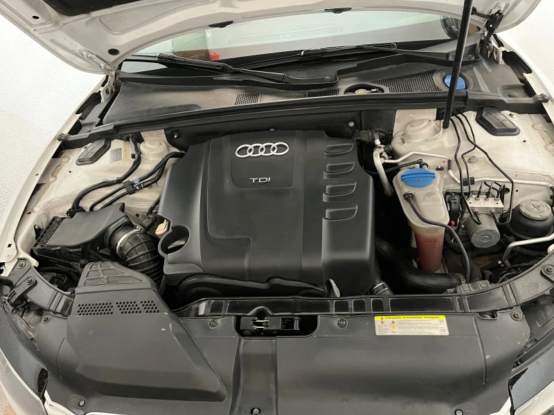 Audi A5 Sportback 2.0TDI, снимка 10 - Автомобили и джипове - 44576119