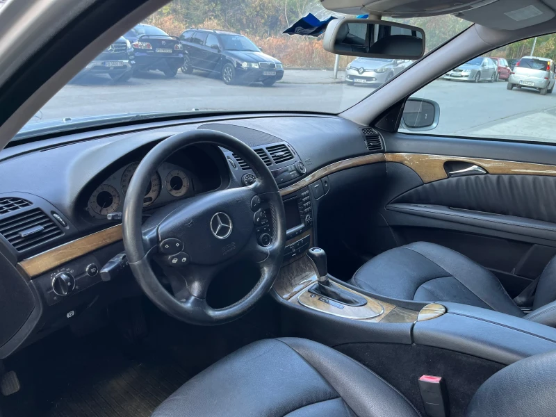 Mercedes-Benz E 320 AVANTGARDE FACELIFT, снимка 7 - Автомобили и джипове - 47746943