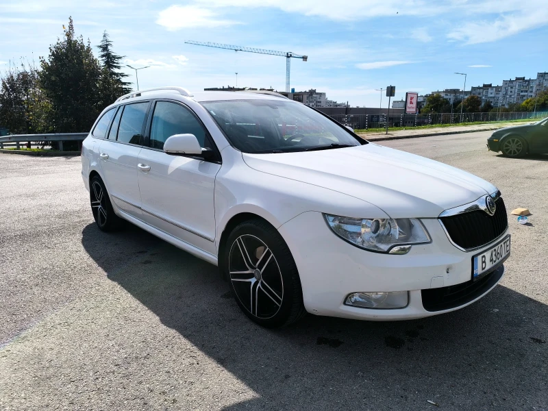 Skoda Superb, снимка 2 - Автомобили и джипове - 47620472