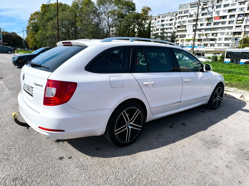 Skoda Superb, снимка 4 - Автомобили и джипове - 47620472