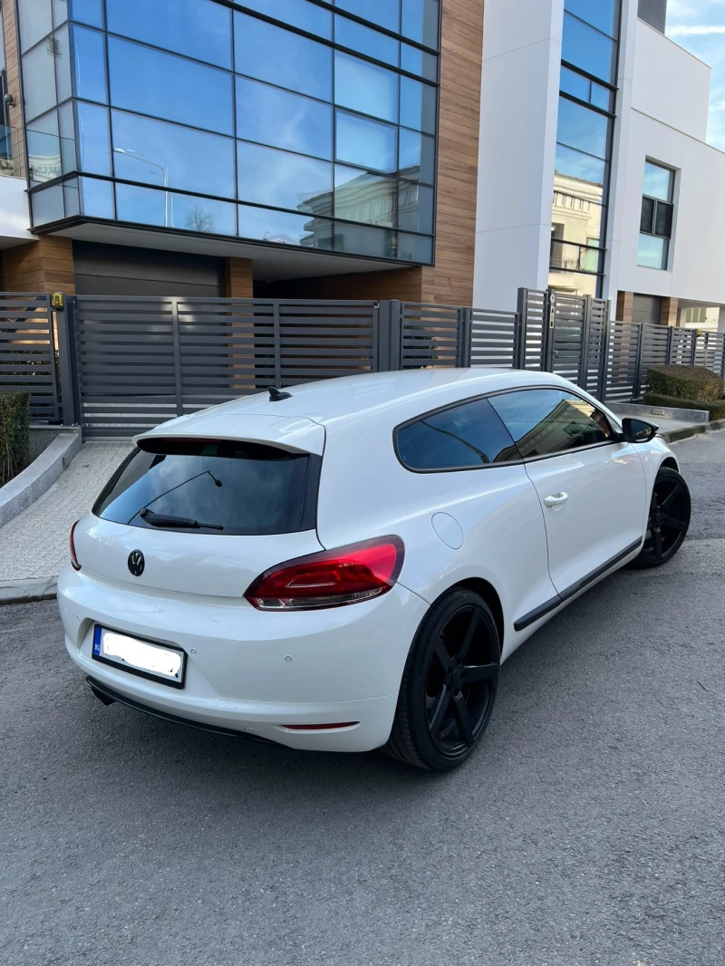 VW Scirocco Limited Edition , снимка 5 - Автомобили и джипове - 48575984