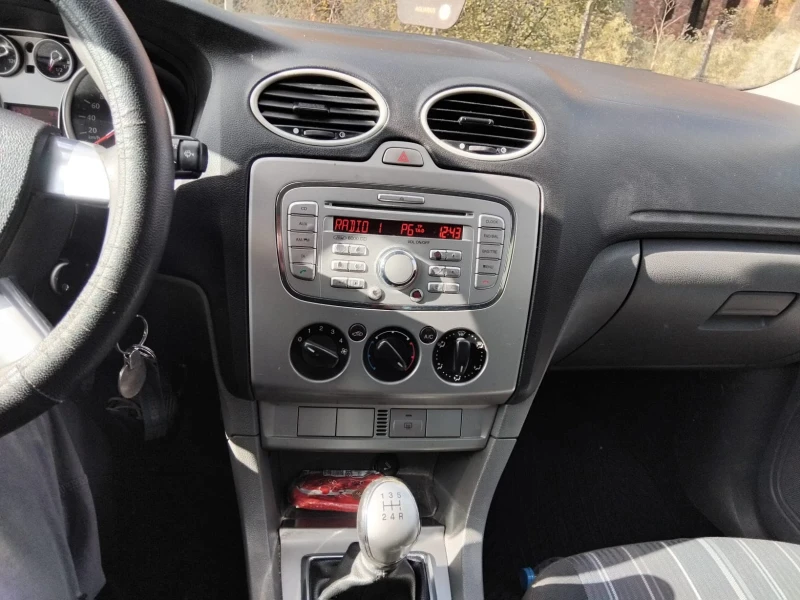 Ford Focus 1.6 tdci, снимка 4 - Автомобили и джипове - 48794936