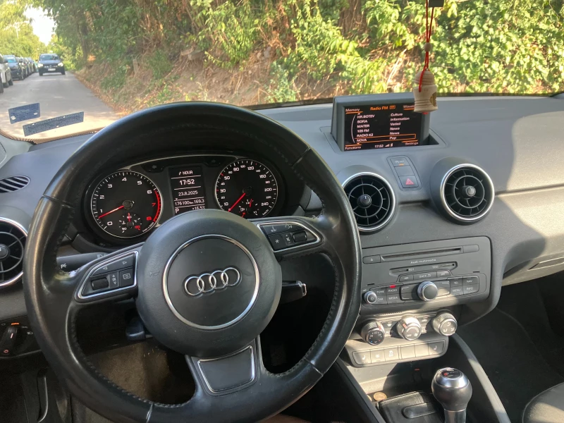 Audi A1 tfsi, снимка 5 - Автомобили и джипове - 52486490