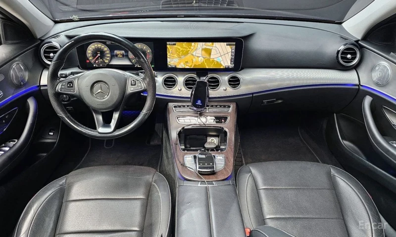 Mercedes-Benz E 300, снимка 7 - Автомобили и джипове - 52874960