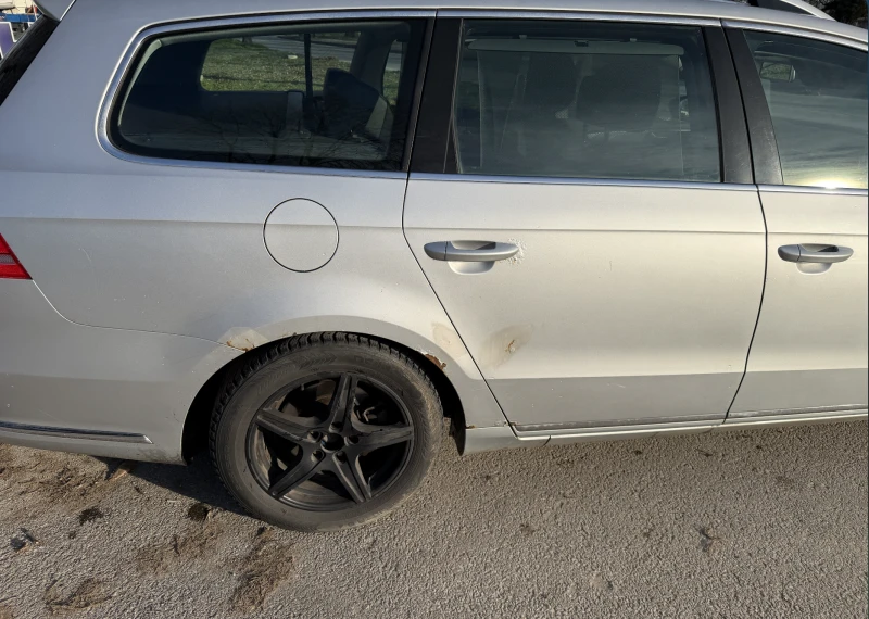 VW Passat 1.6 tdi, снимка 7 - Автомобили и джипове - 52952726