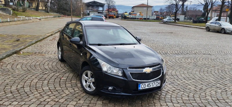 Chevrolet Cruze, снимка 2 - Автомобили и джипове - 53217846