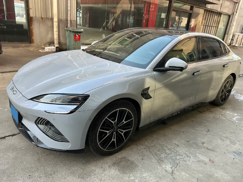 BYD Seal 2025 BYD Seal BEV 80.64KWH, снимка 4 - Автомобили и джипове - 53241061