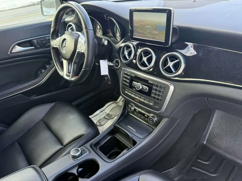 Mercedes-Benz CLA 250 HEATED SEATS| AMG LINE , снимка 17 - Автомобили и джипове - 53355804