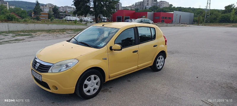 Dacia Sandero 1/4, снимка 10 - Автомобили и джипове - 53482205