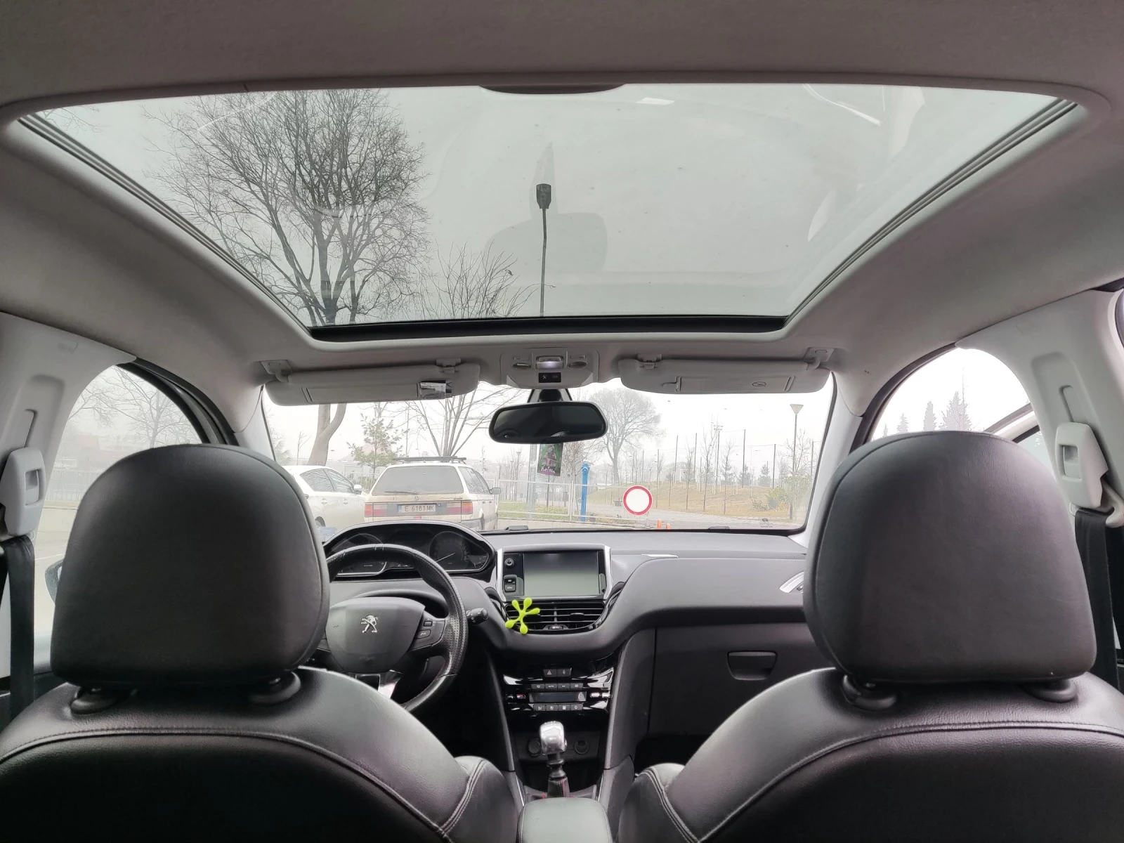 Peugeot 208 E-Hdi - изображение 10