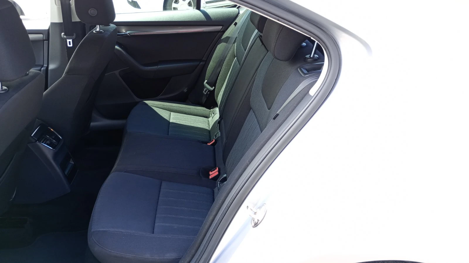 Skoda Octavia 1.6 TDI (116 кс) - изображение 7