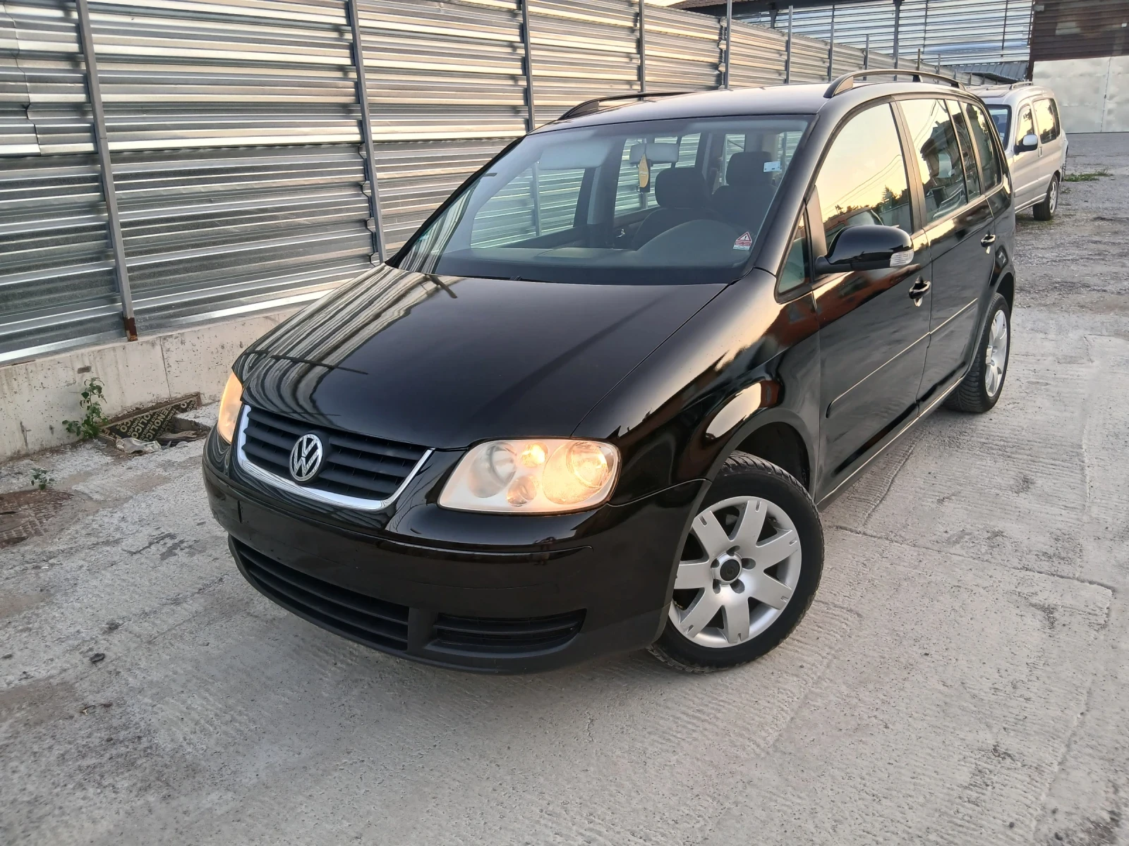 VW Touran  - изображение 2