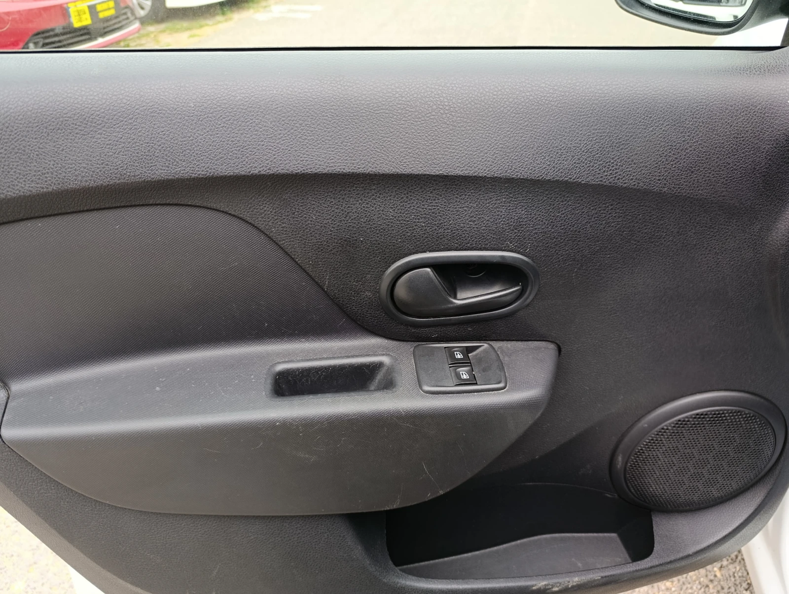 Dacia Sandero 75 hp N1 | Mobile.bg   11