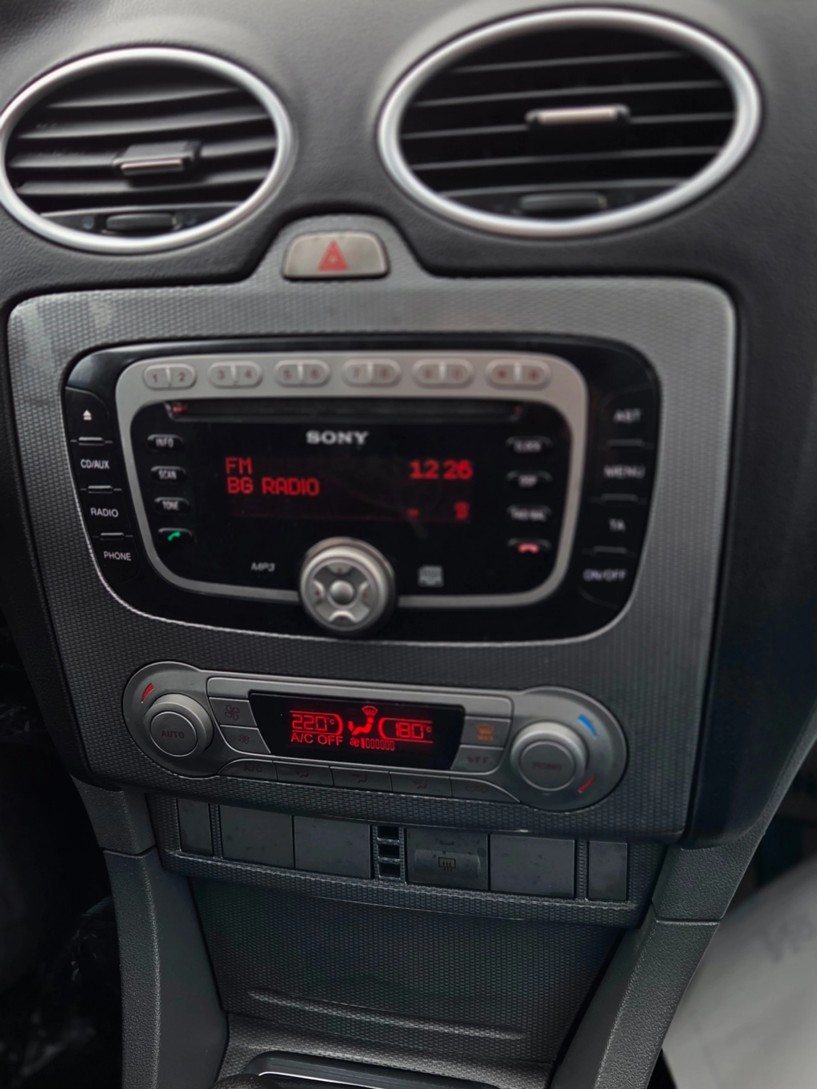 Ford Focus TITANIUM 1.6TDCI  | Mobile.bg   10