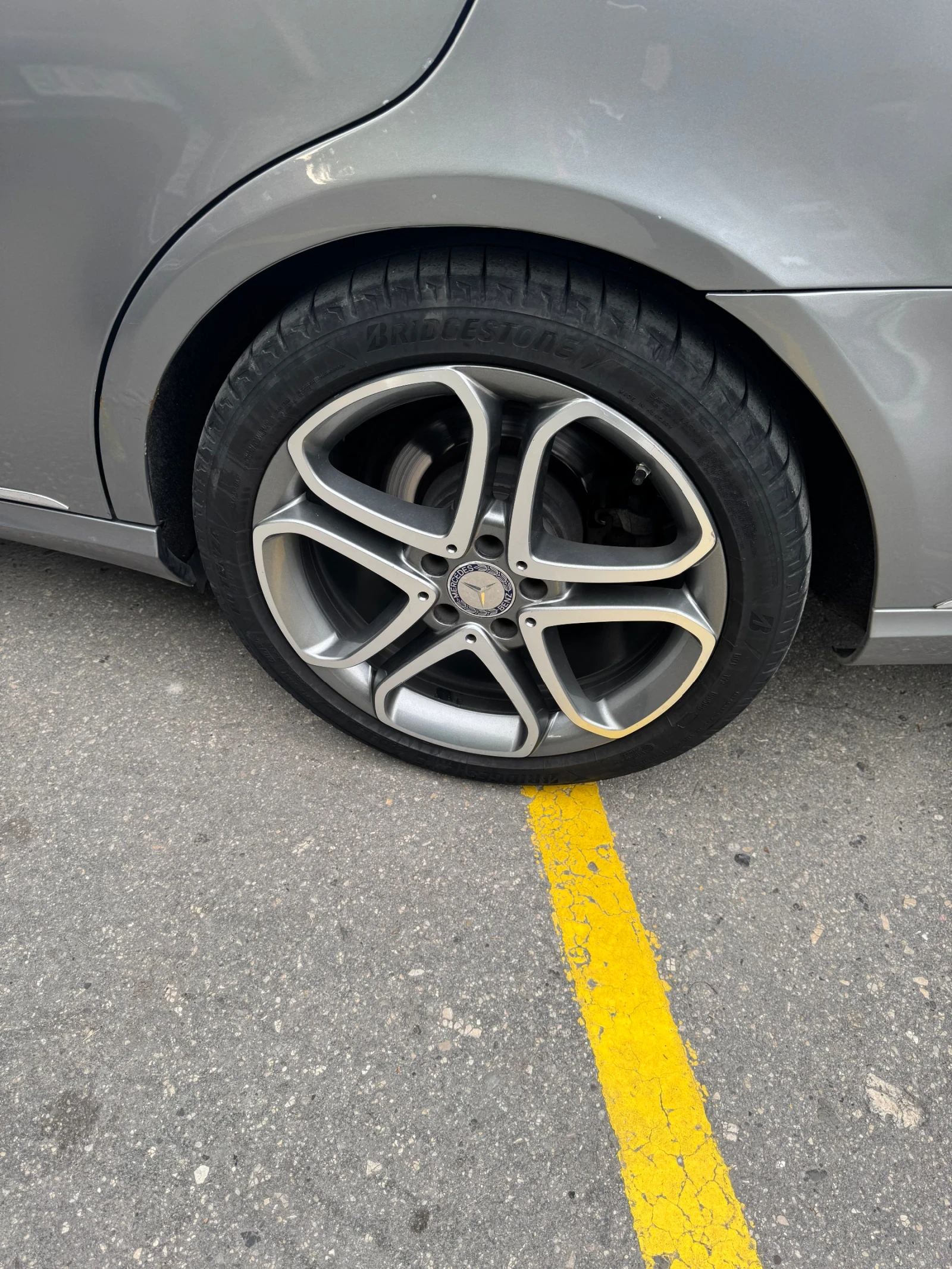 Mercedes-Benz E 200, снимка 14 - Автомобили и джипове - 55543356