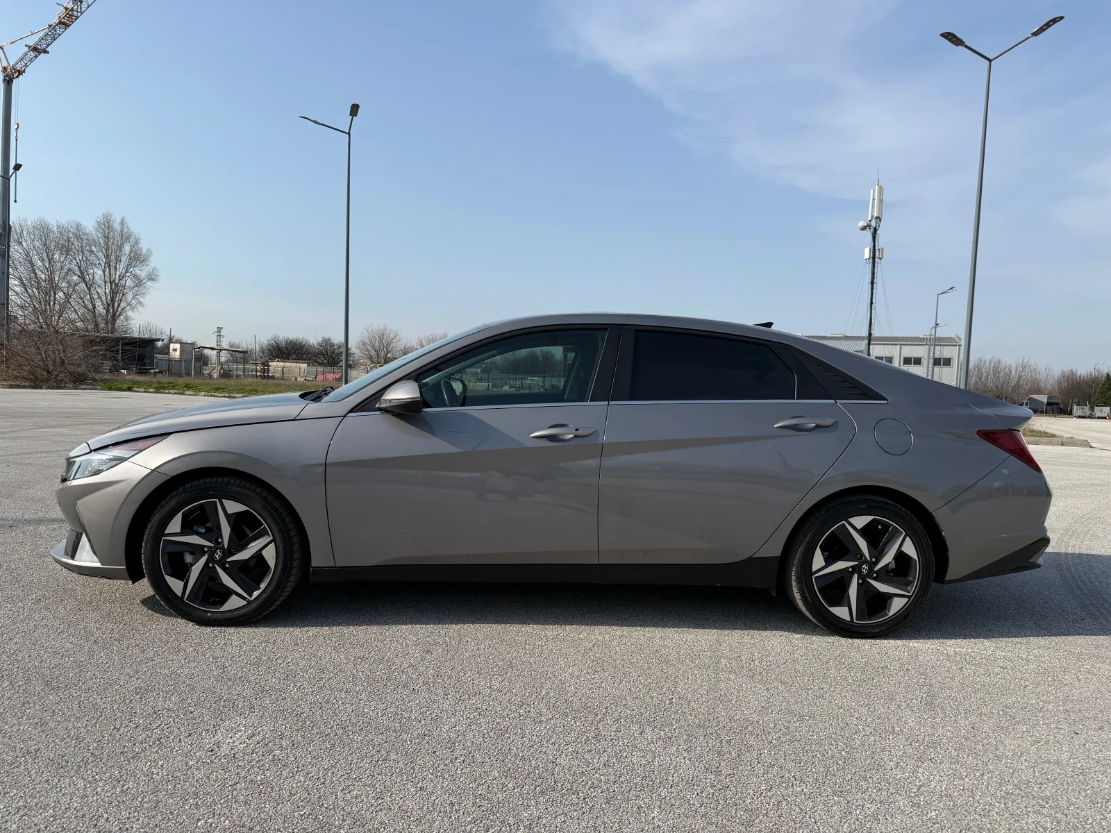 Hyundai Elantra 1.6-HYBRID-LUXURY | Mobile.bg � ����������� 4