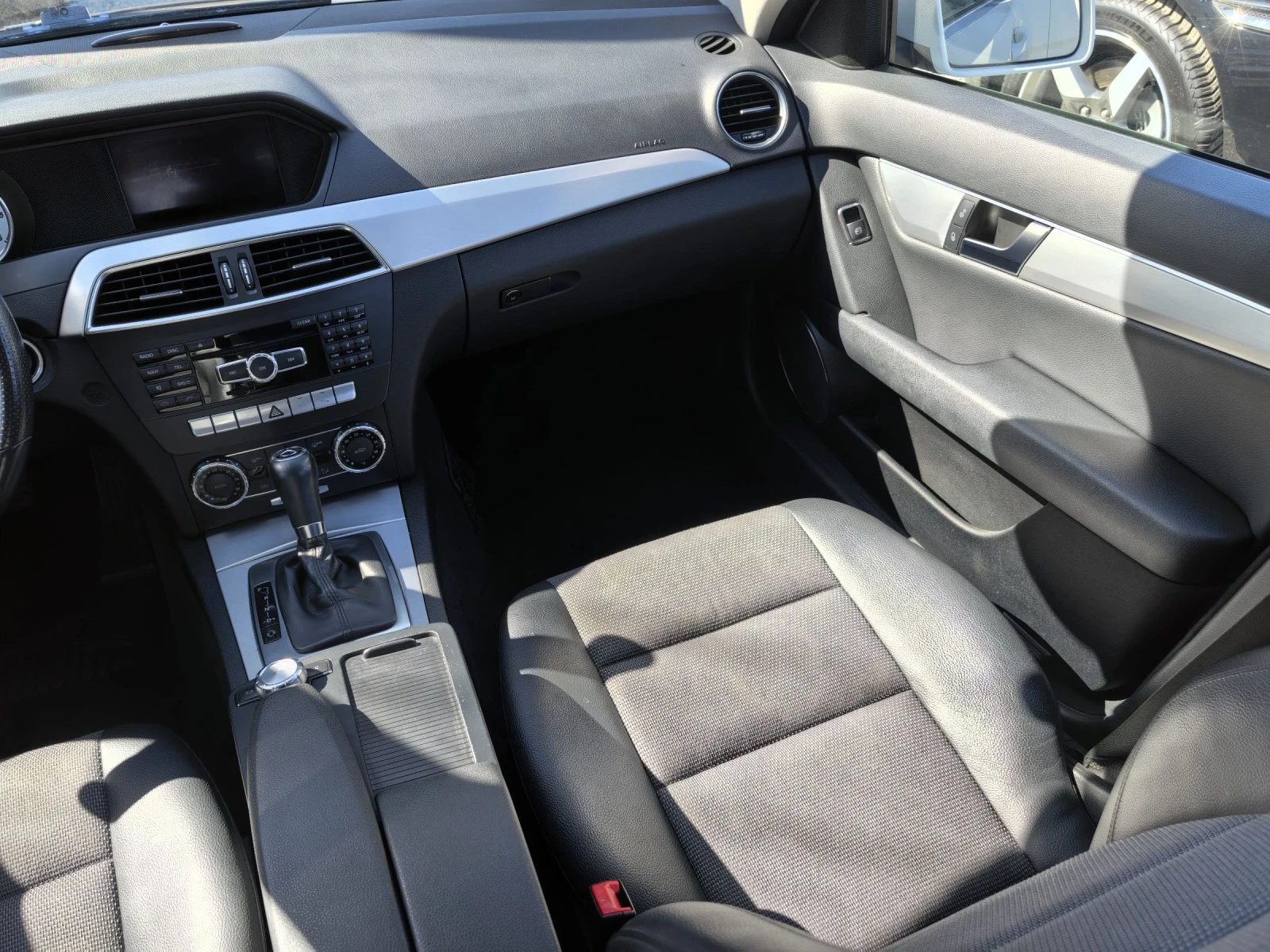 Mercedes-Benz C 200 CDI Avantgarde Facelift 2.2cdi-136�.� | Mobile.bg � ����������� 11