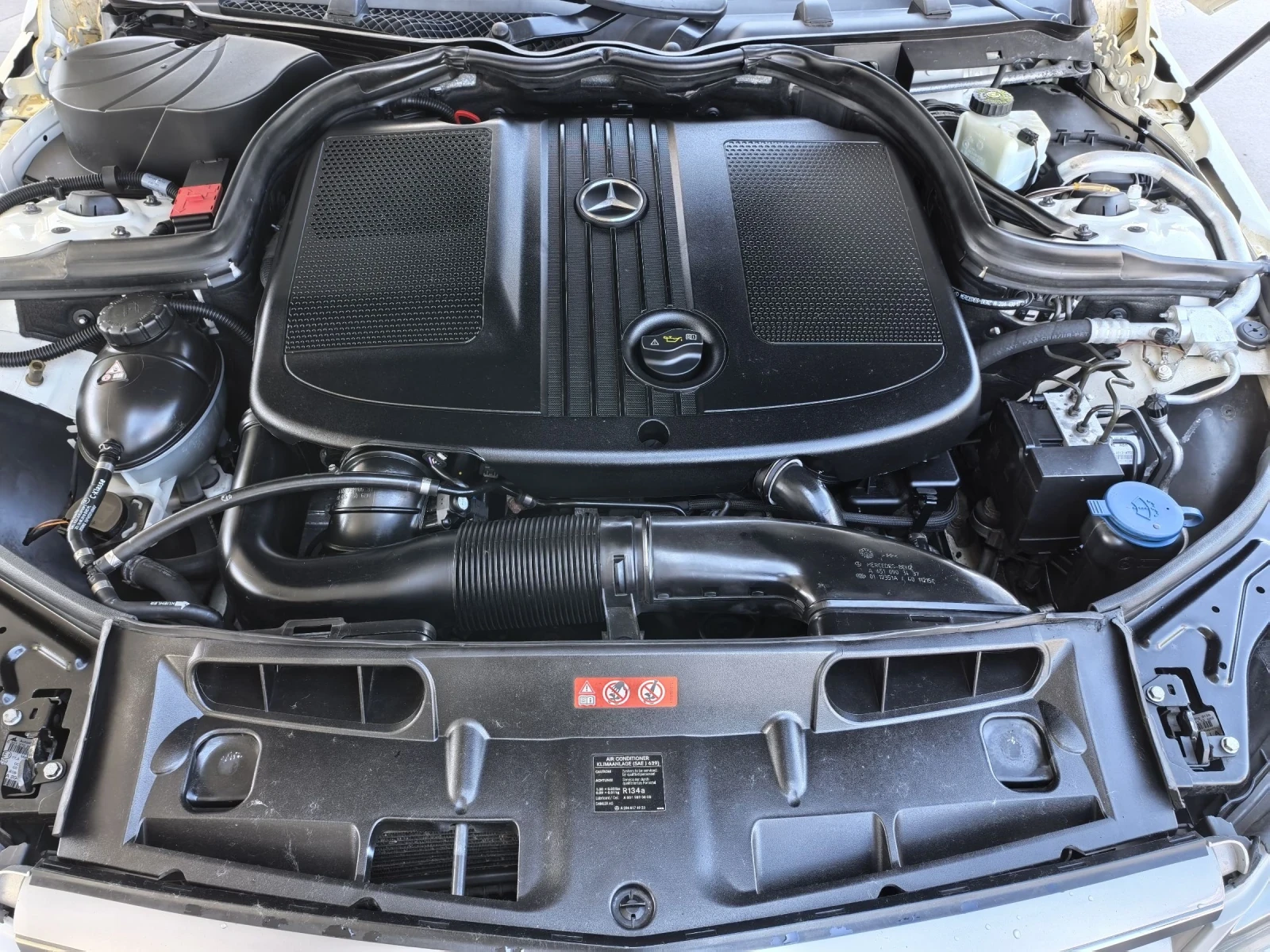 Mercedes-Benz C 200 CDI Avantgarde Facelift 2.2cdi-136к.с, снимка 17 - Автомобили и джипове - 53784978
