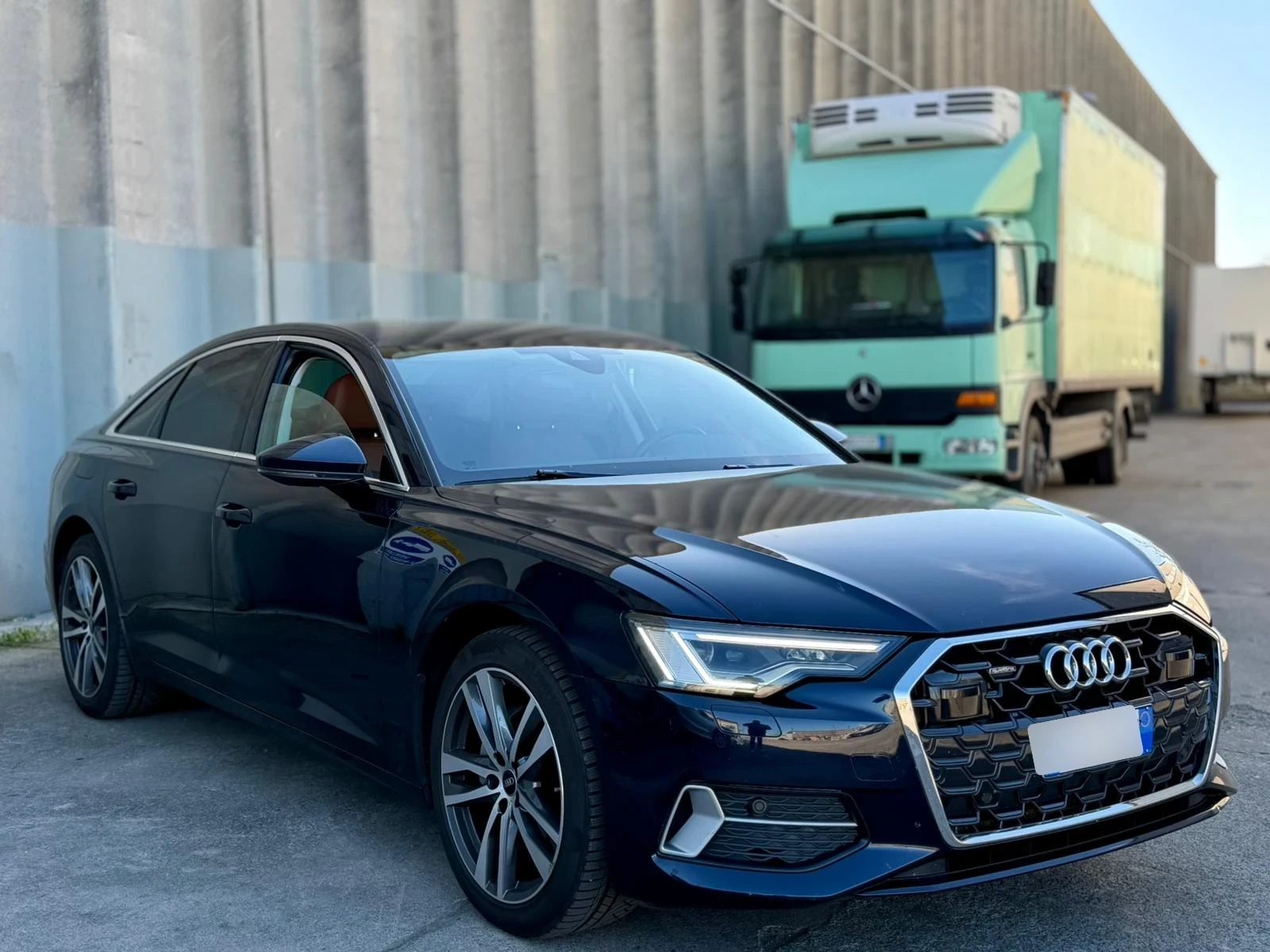 Audi A6 40 TDI quattro ultra S tronic S line edition , снимка 3 - Автомобили и джипове - 54091467