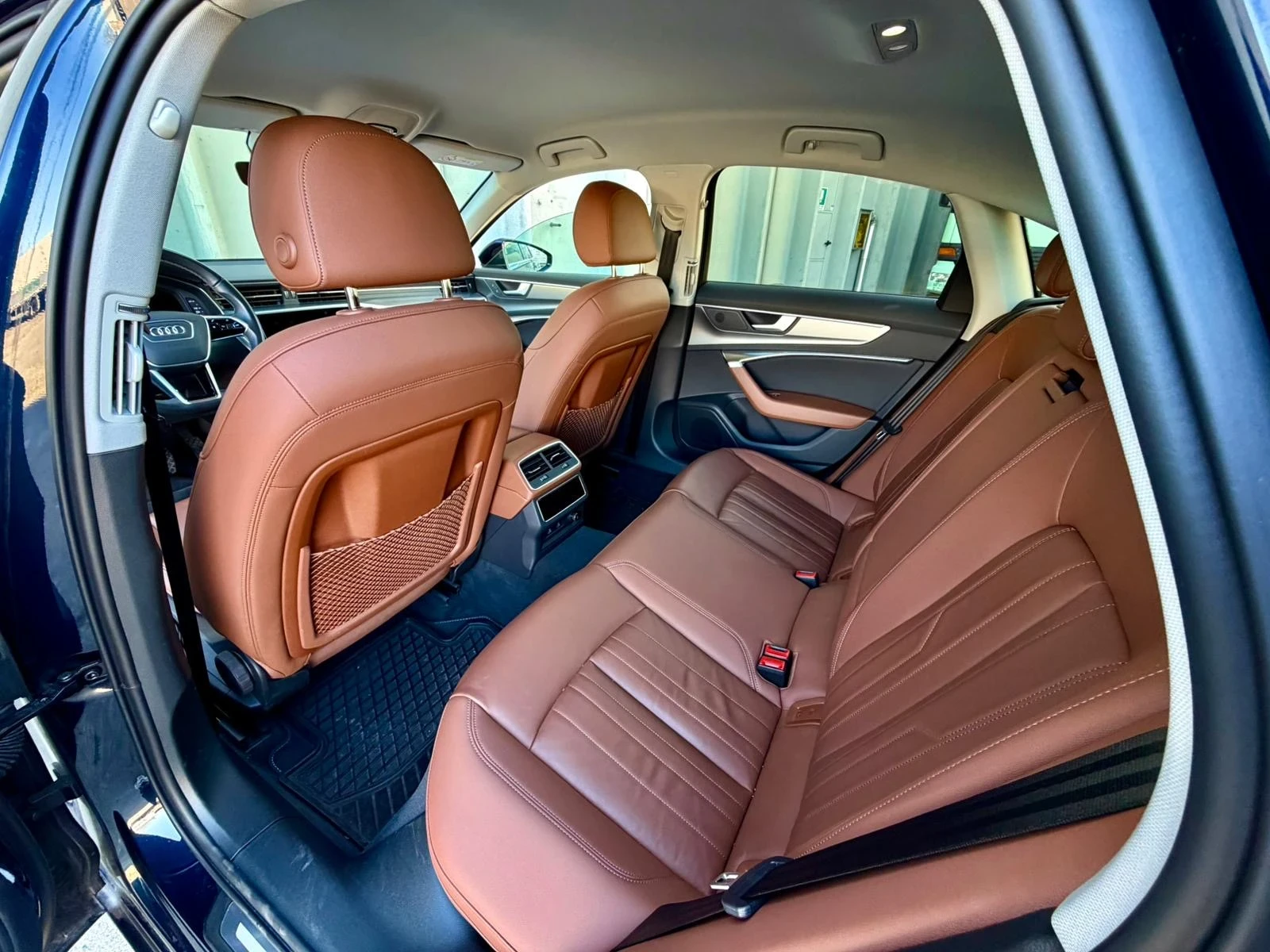 Audi A6 40 TDI quattro ultra S tronic S line edition , снимка 12 - Автомобили и джипове - 54091467