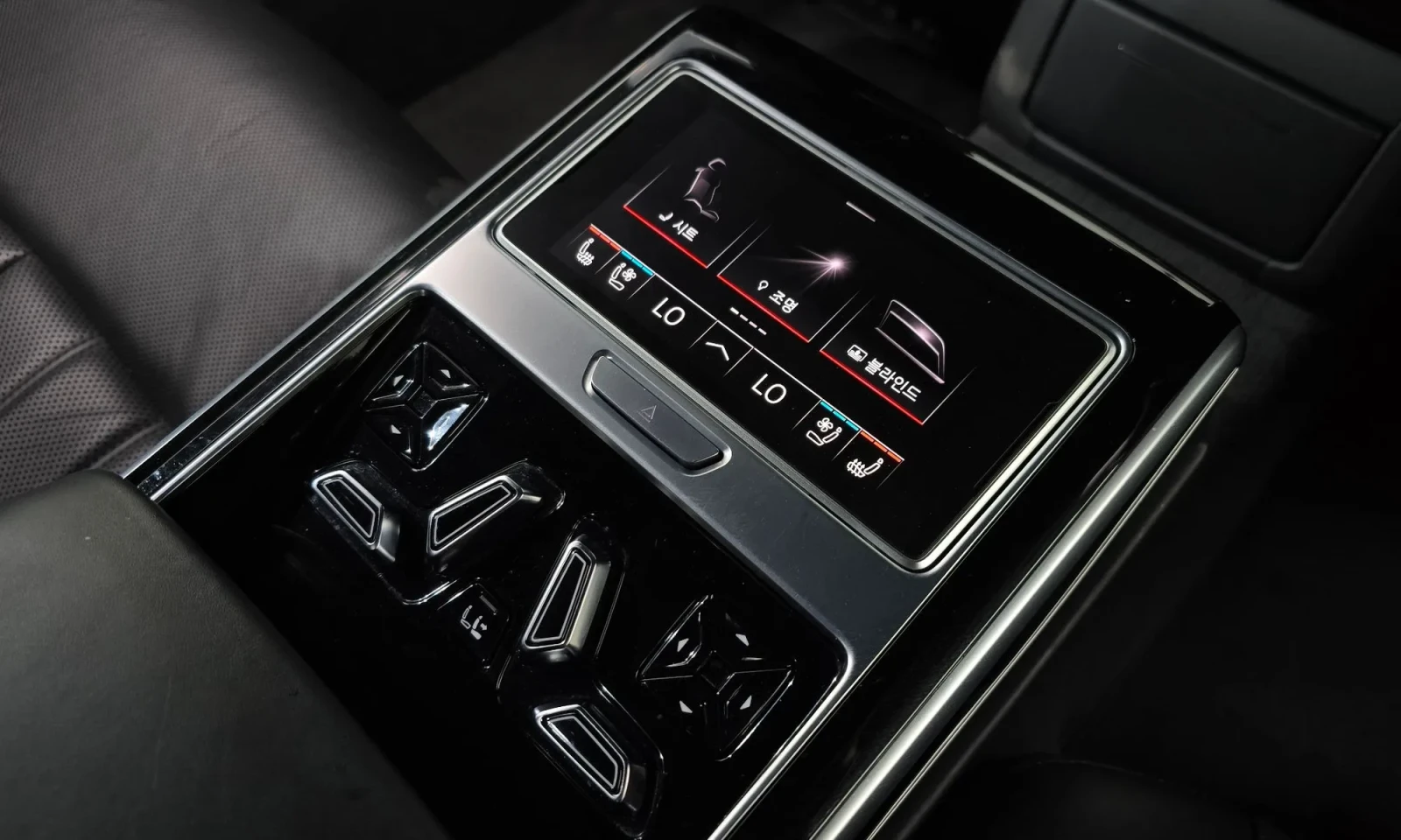 Audi A8 2019* FULL* МАСАЖ* ОБДУХ* TV* B&O* HEAD-UP* КРАЙНА, снимка 16 - Автомобили и джипове - 54442645