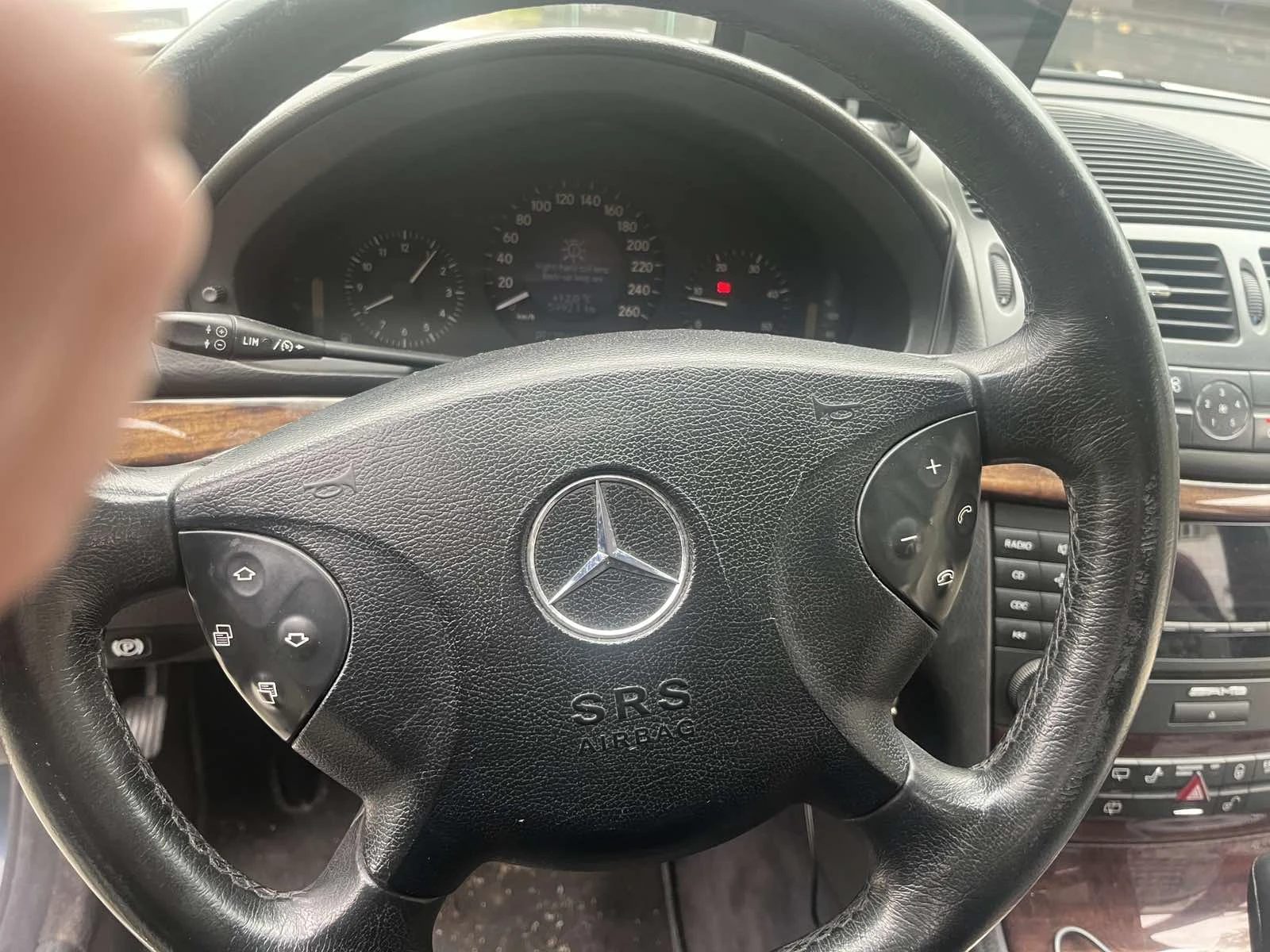 Mercedes-Benz E 270, снимка 12 - Автомобили и джипове - 54606172