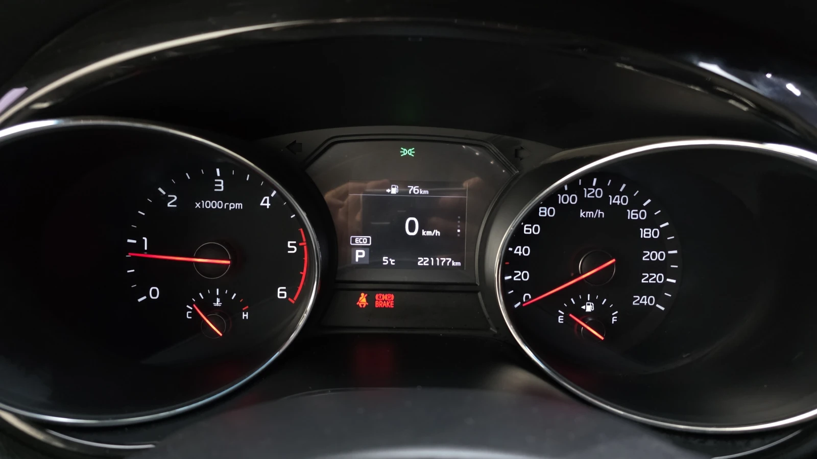 Kia Carnival * ������ ����* CARFAX | Mobile.bg � ����������� 7