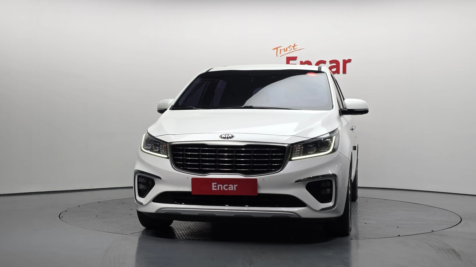 Kia Carnival * ������ ����* CARFAX | Mobile.bg � ����������� 3