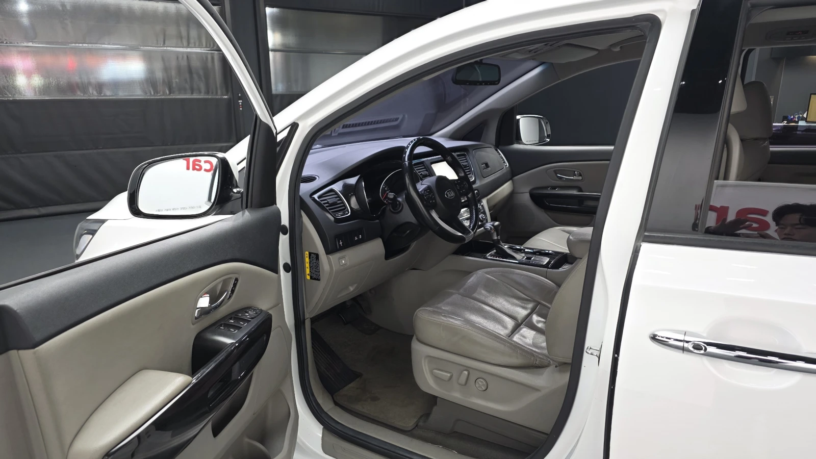 Kia Carnival * ������ ����* CARFAX | Mobile.bg � ����������� 9