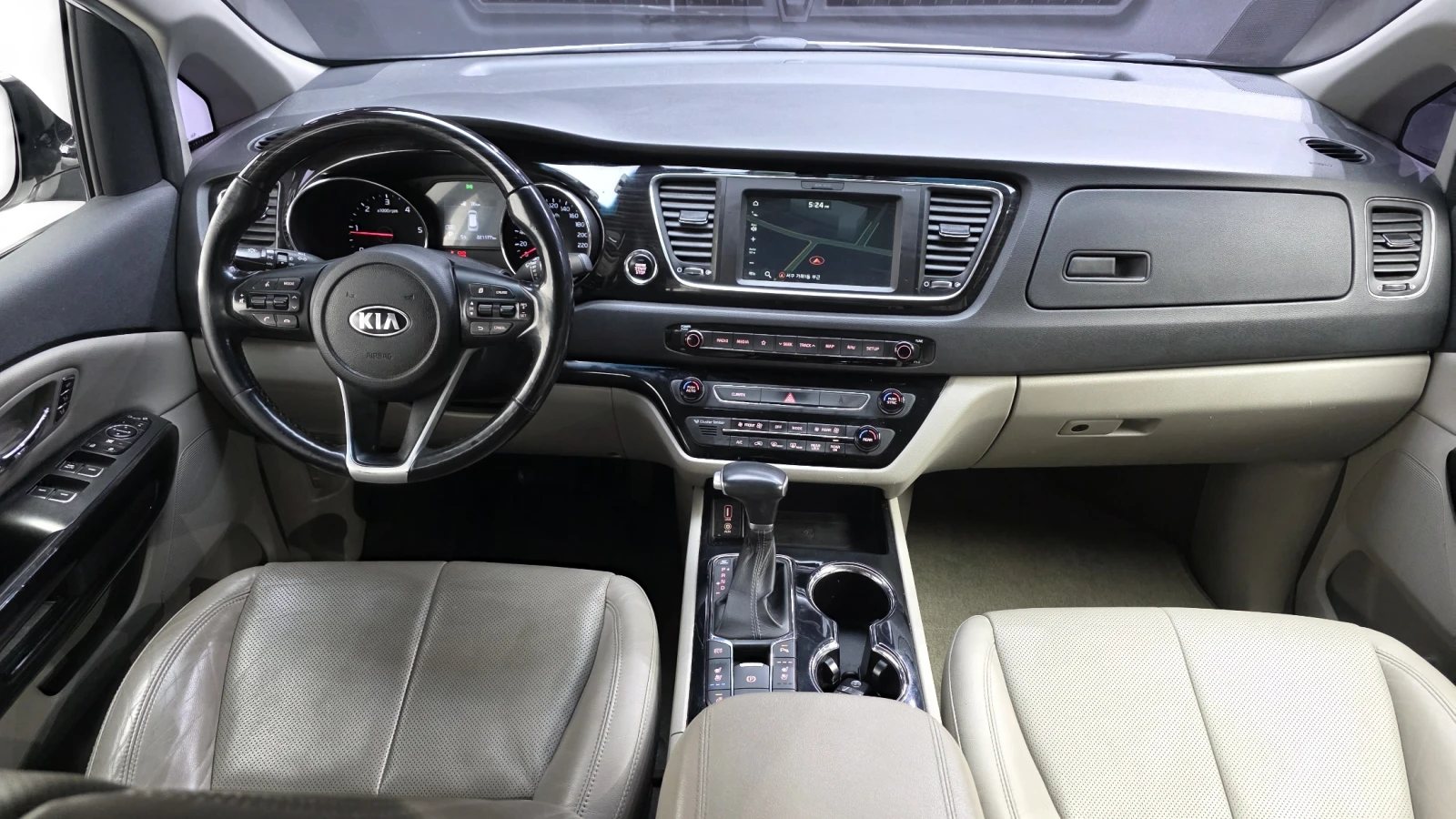 Kia Carnival * ������ ����* CARFAX | Mobile.bg � ����������� 6