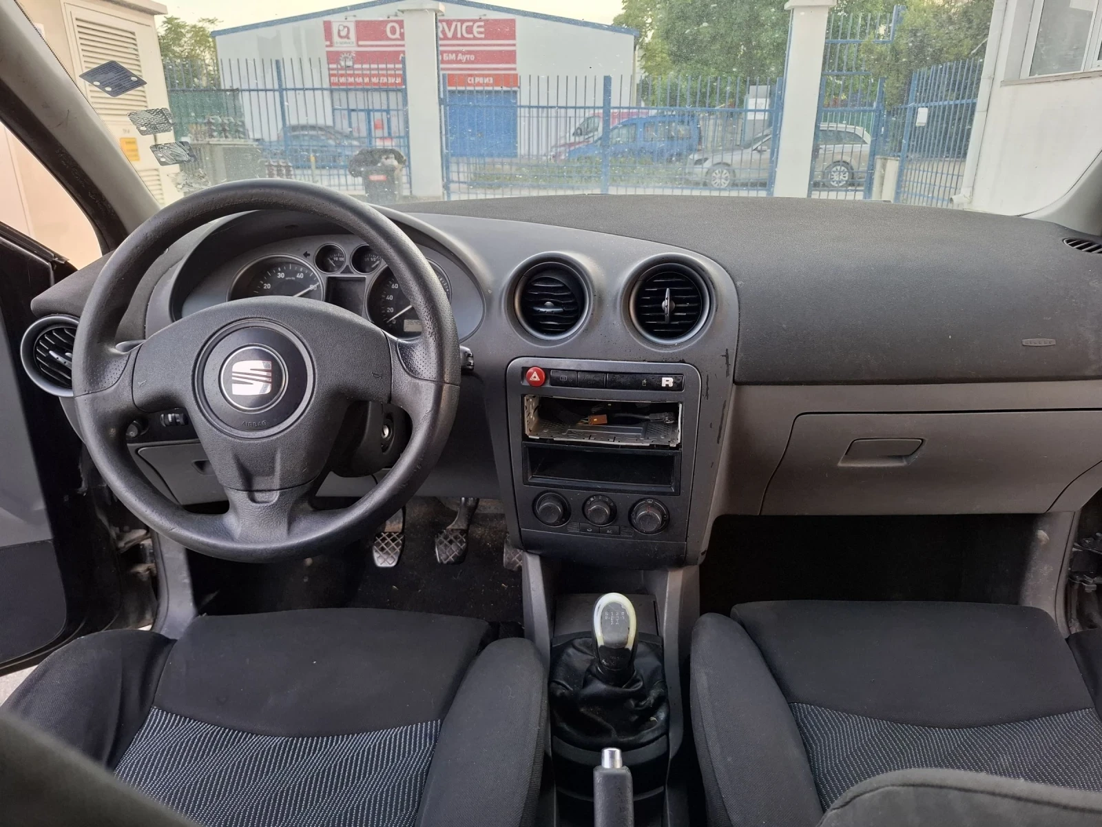 Seat Ibiza, снимка 14 - Автомобили и джипове - 54996688
