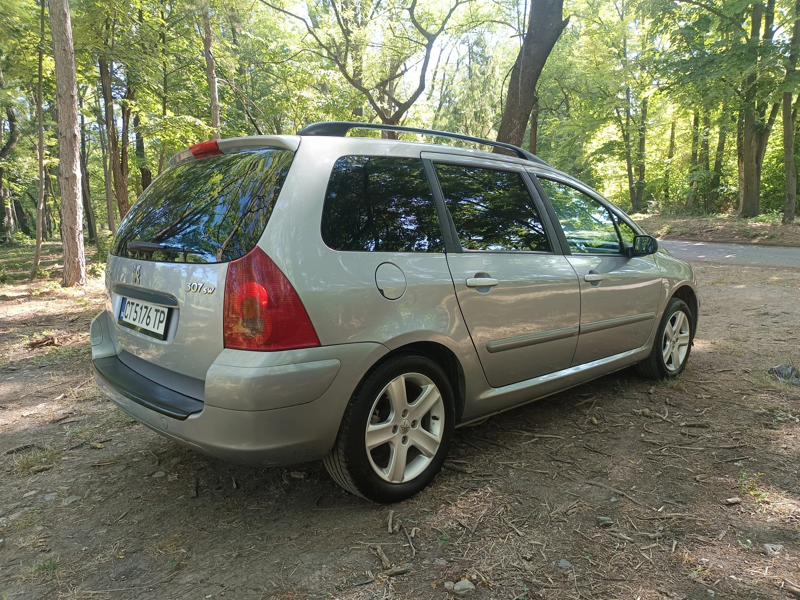 Peugeot 307 1.6 КЛИМА, снимка 13 - Автомобили и джипове - 55185633