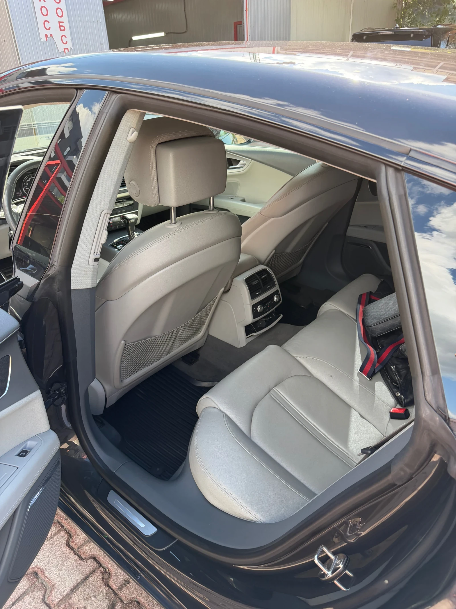 Audi A7, снимка 8 - Автомобили и джипове - 55247409
