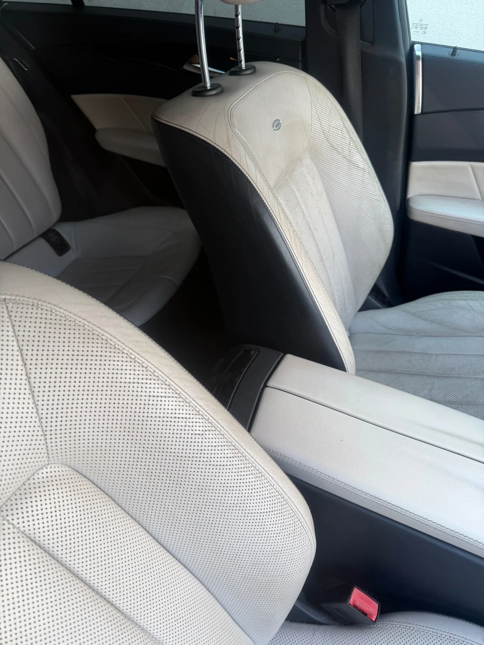 Mercedes-Benz CLS 350 4х4 Швейцария, снимка 9 - Автомобили и джипове - 55314573