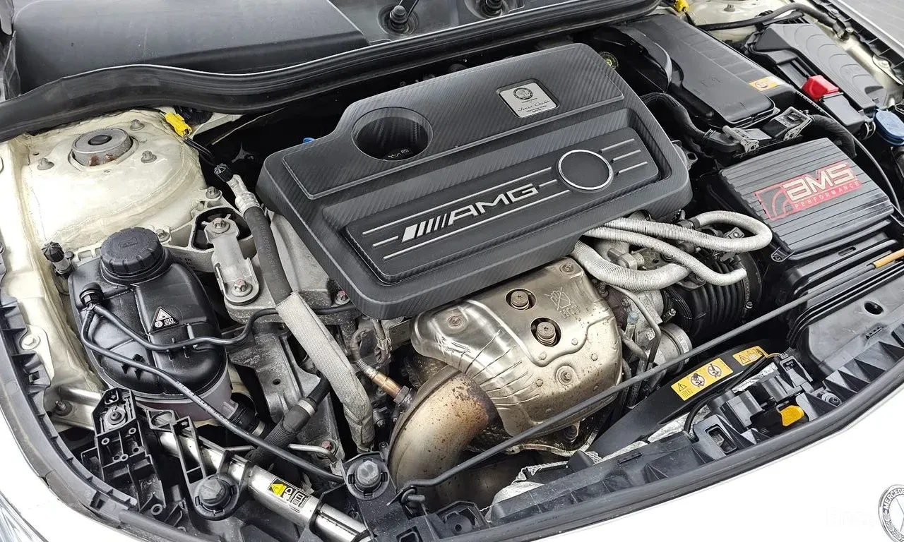 Mercedes-Benz CLA 45 AMG 4MATIC* ПОДГРЕВ* КАМЕРА* КЕЙЛЕС* , снимка 16 - Автомобили и джипове - 55693698