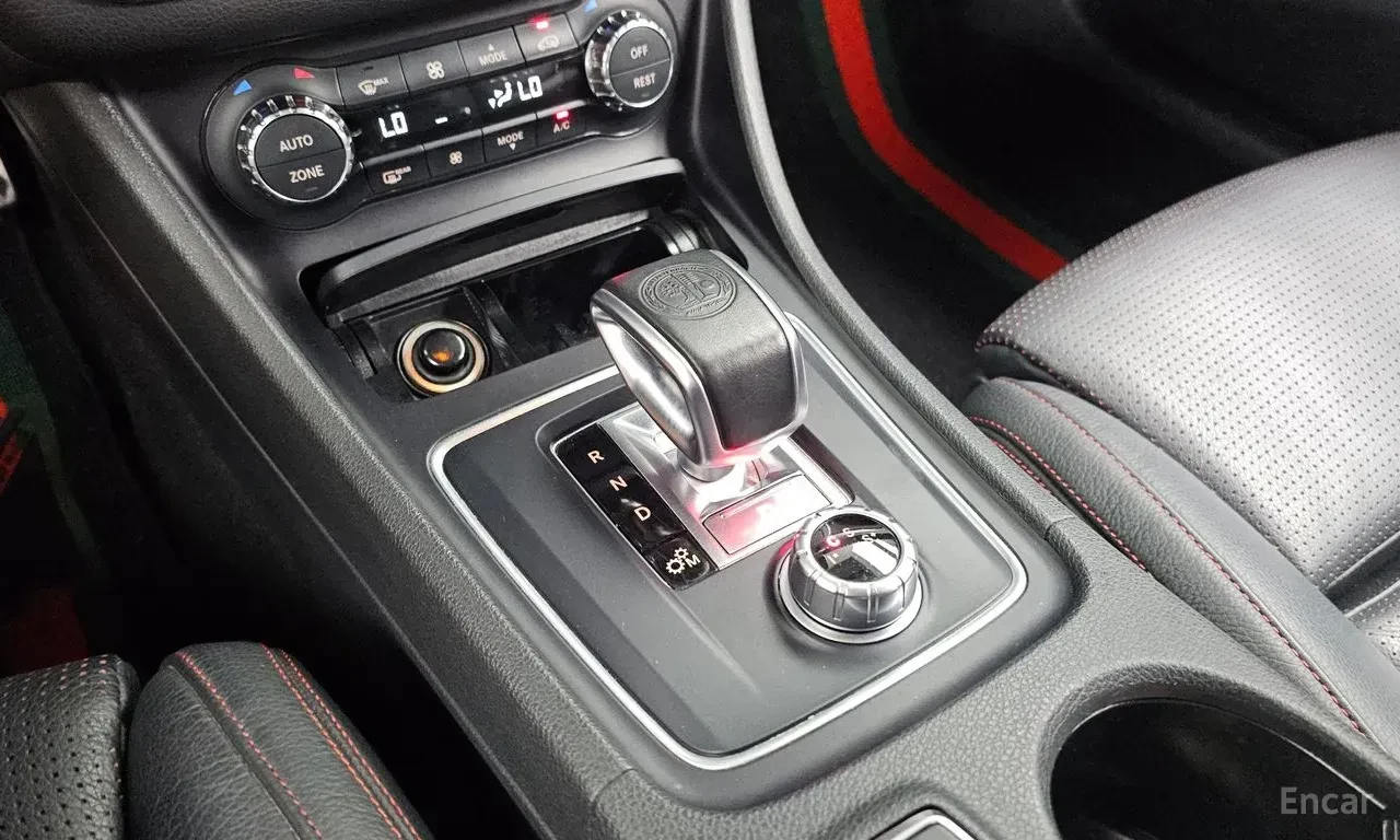 Mercedes-Benz CLA 45 AMG 4MATIC* ПОДГРЕВ* КАМЕРА* КЕЙЛЕС* , снимка 10 - Автомобили и джипове - 55693698