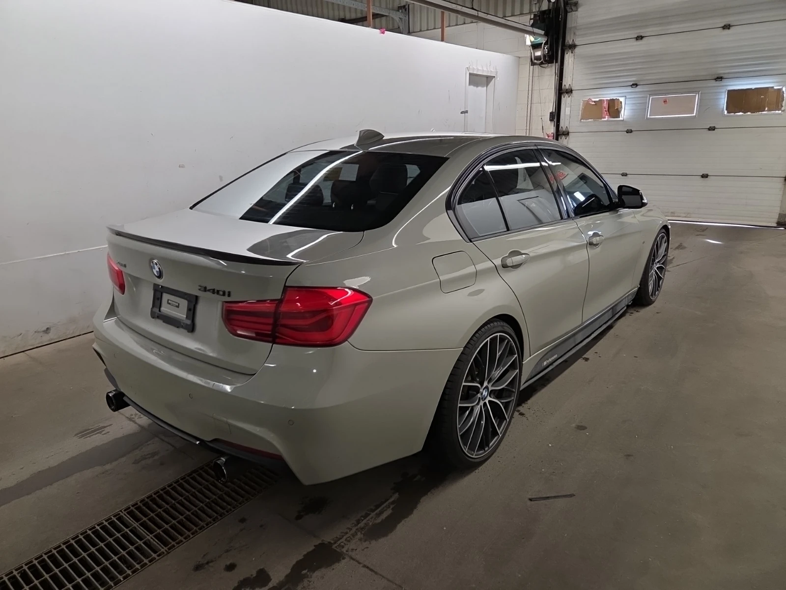 BMW 340 2017 BMW 3 SERIES 340I XDRIVE, снимка 4 - Автомобили и джипове - 55809194