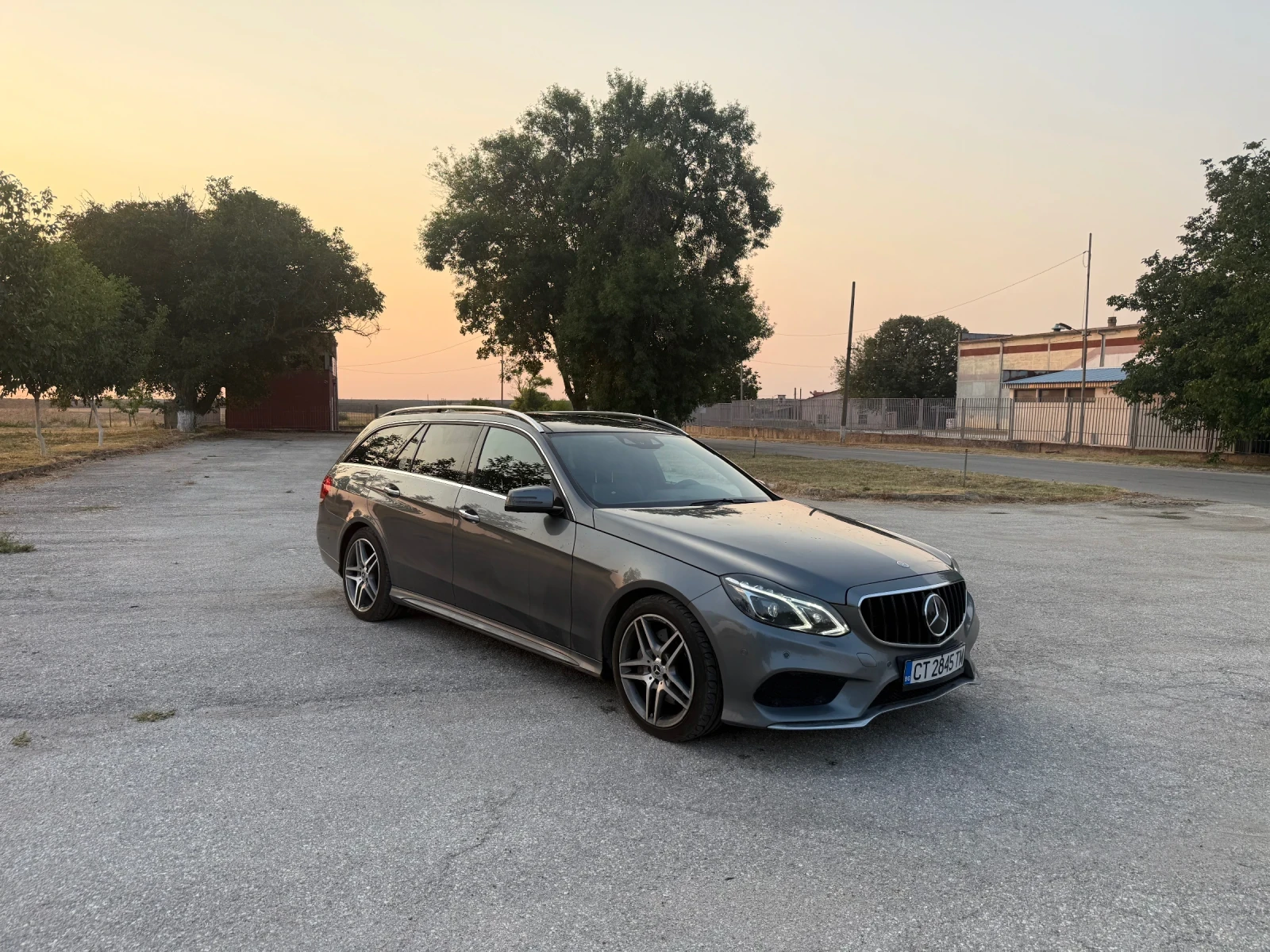 Mercedes-Benz E 350, снимка 2 - Автомобили и джипове - 56034747