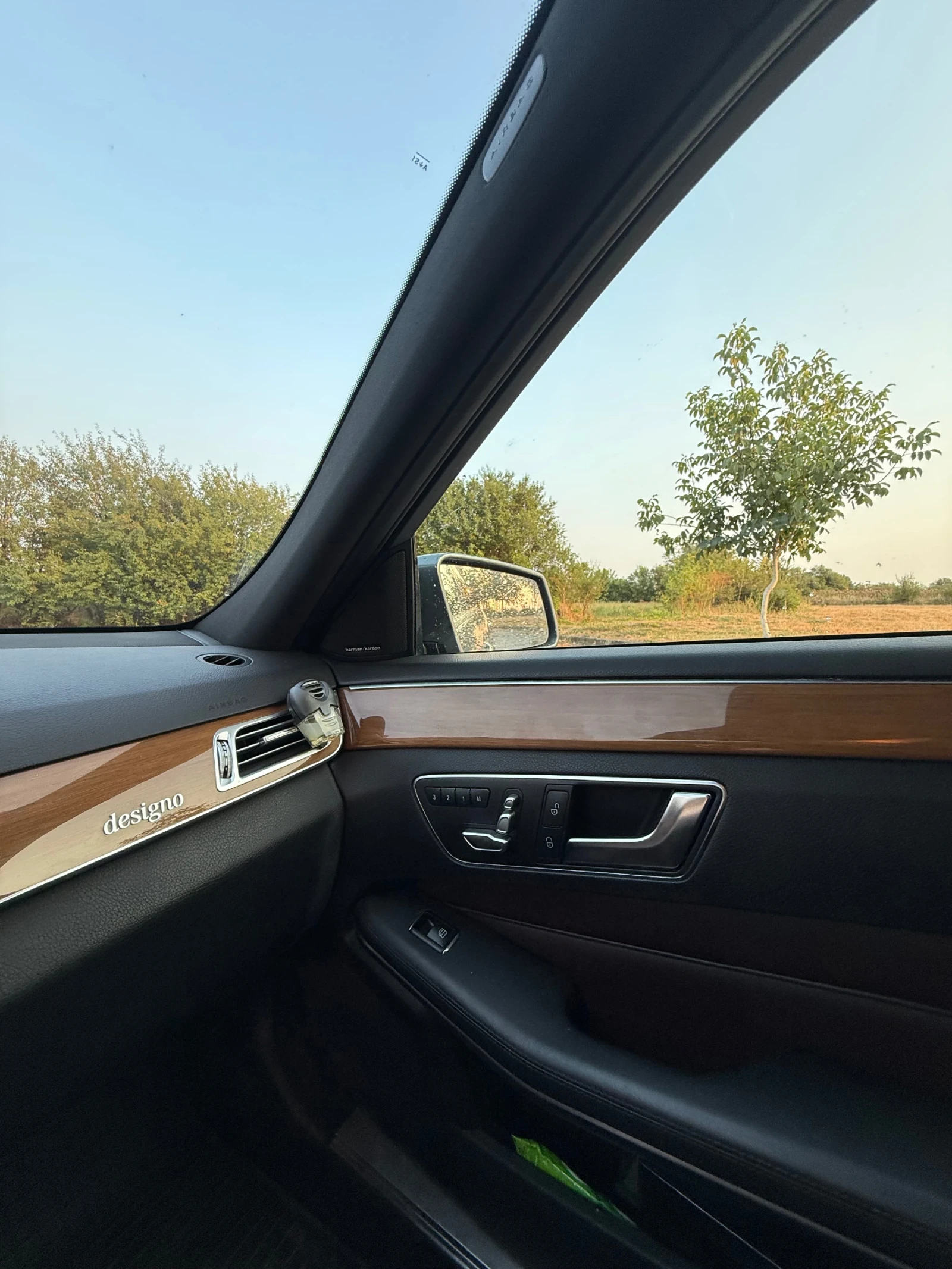 Mercedes-Benz E 350, снимка 9 - Автомобили и джипове - 56034747