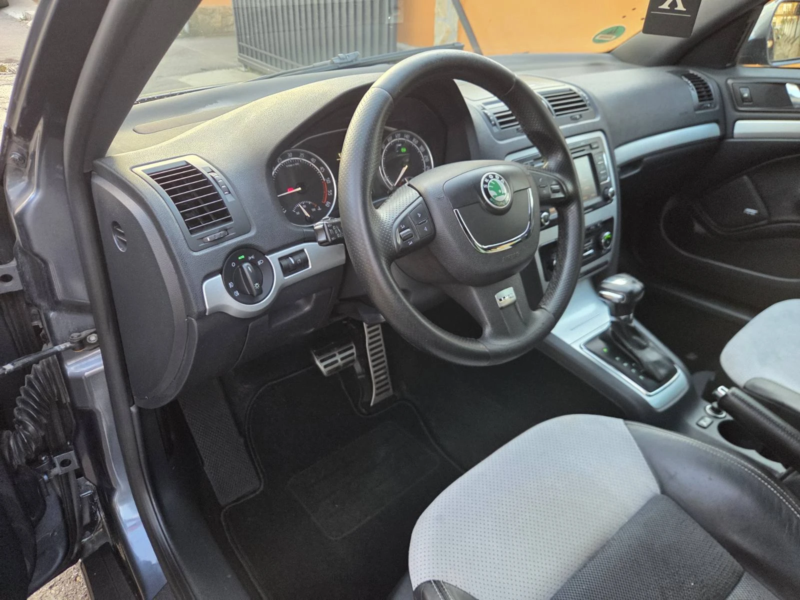 Skoda Octavia VRS* DSG* XENON* NAVI* подгрев, снимка 13 - Автомобили и джипове - 56247193
