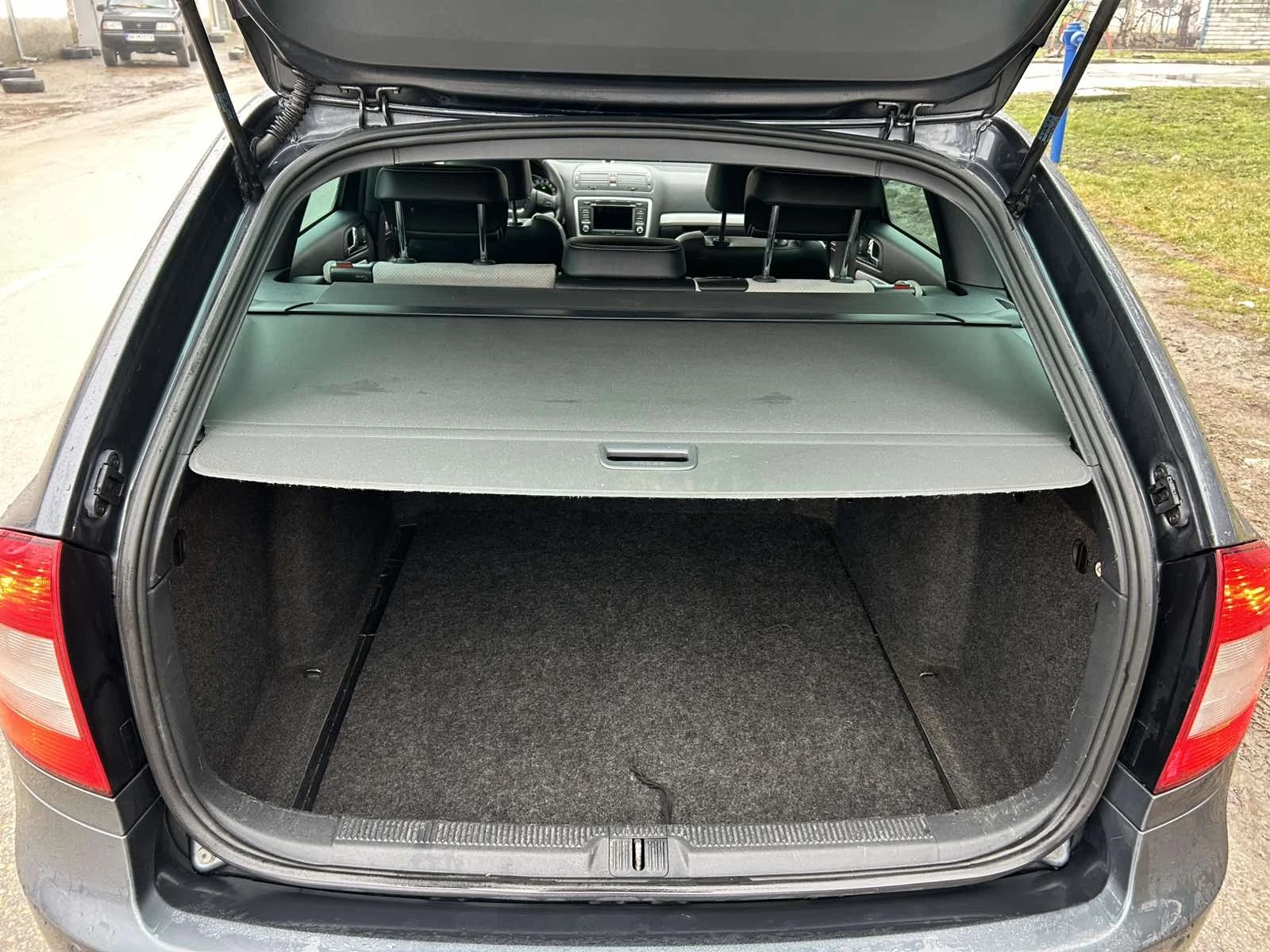 Skoda Octavia VRS* DSG* XENON* NAVI* подгрев, снимка 15 - Автомобили и джипове - 56247193