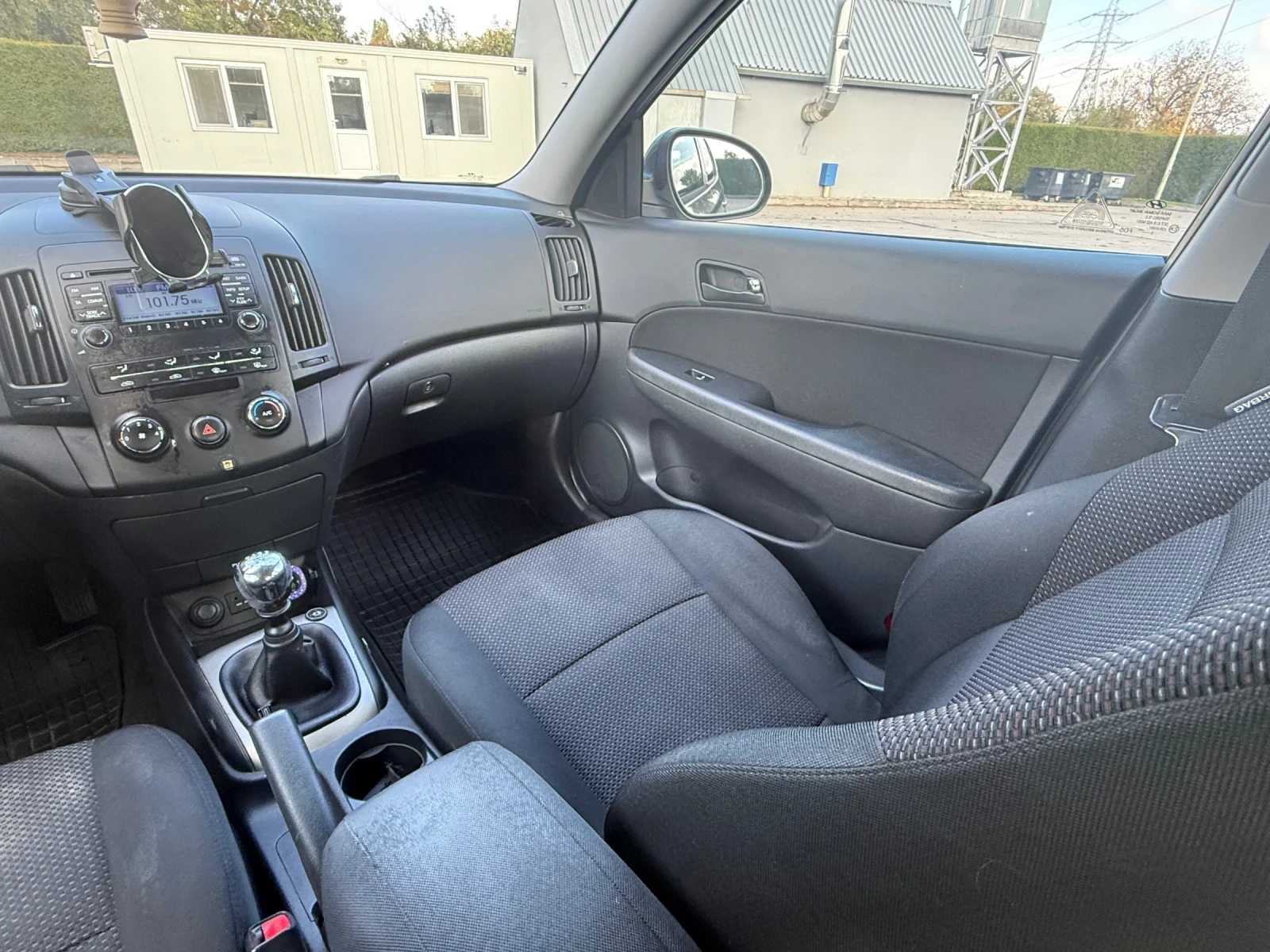 Hyundai I30 1.6 ��� ��������� | Mobile.bg � ����������� 11