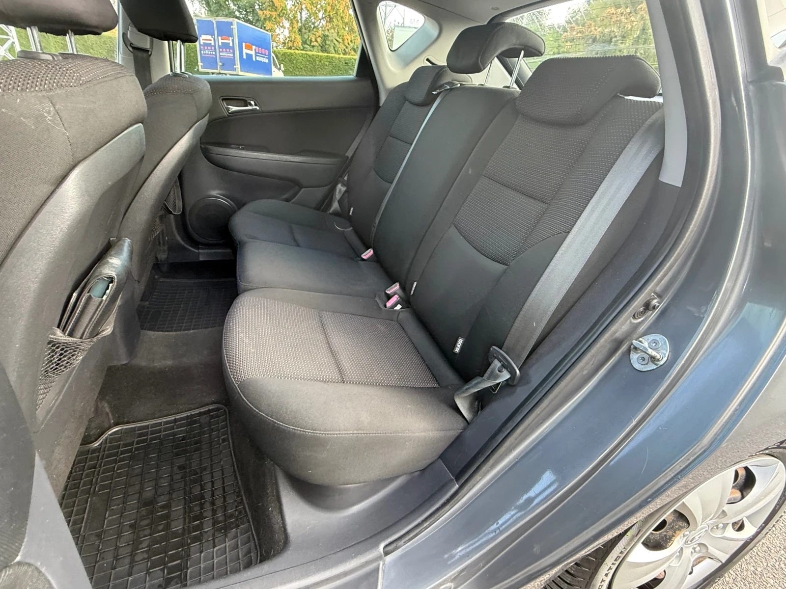 Hyundai I30 1.6 ��� ��������� | Mobile.bg � ����������� 9