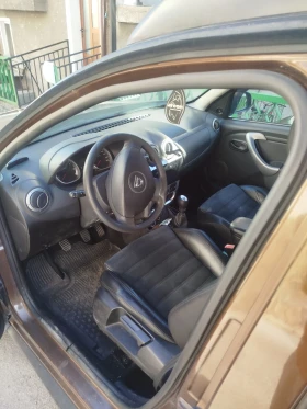 Dacia Duster 4* 4, снимка 7