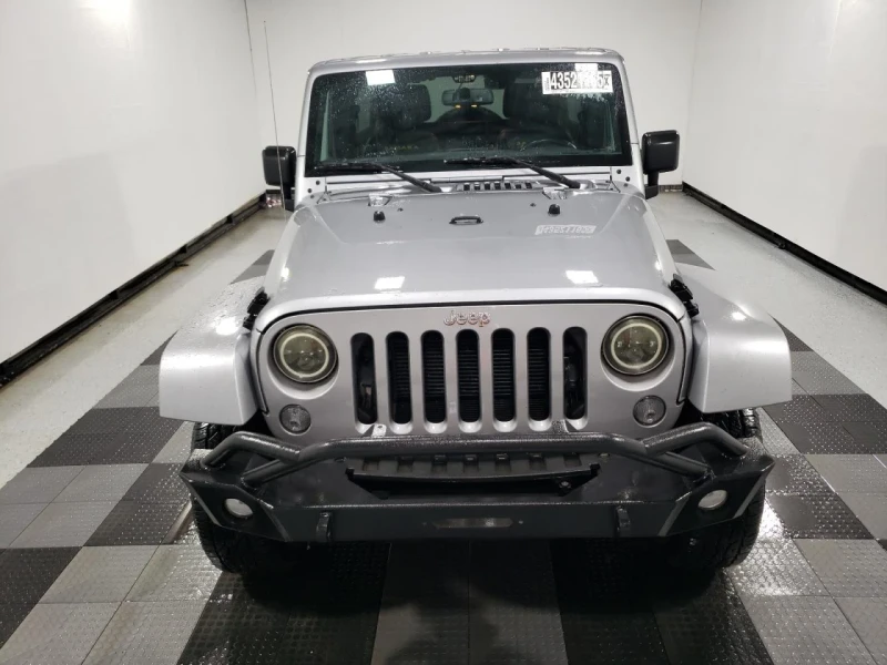 Jeep Wrangler, снимка 3 - Автомобили и джипове - 49369352