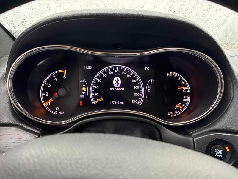 Jeep Grand cherokee * Summit * CARFAX * БЕЗ ПЪРВОНАЧАЛНА ВНОСКА, снимка 8 - Автомобили и джипове - 52907841