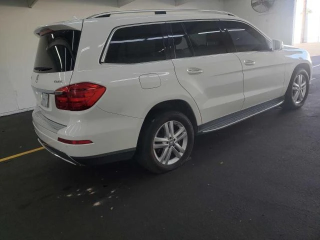 Mercedes-Benz GL  - изображение 4